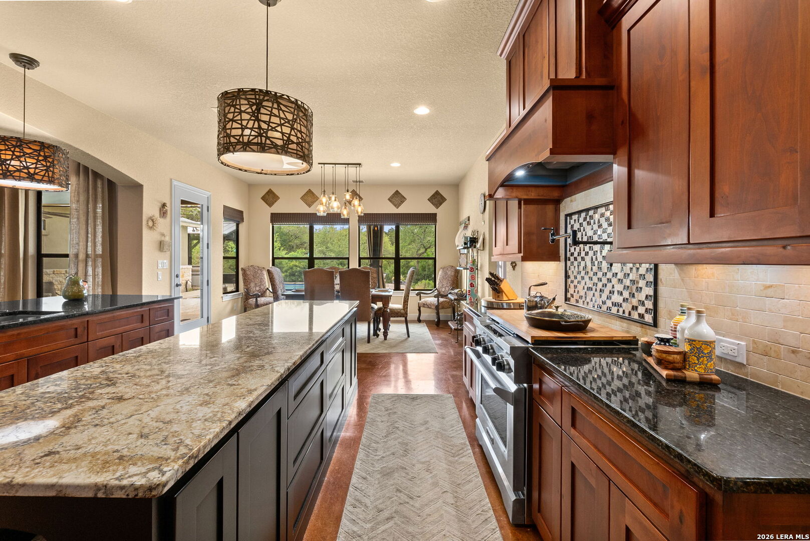 17203 Clovis