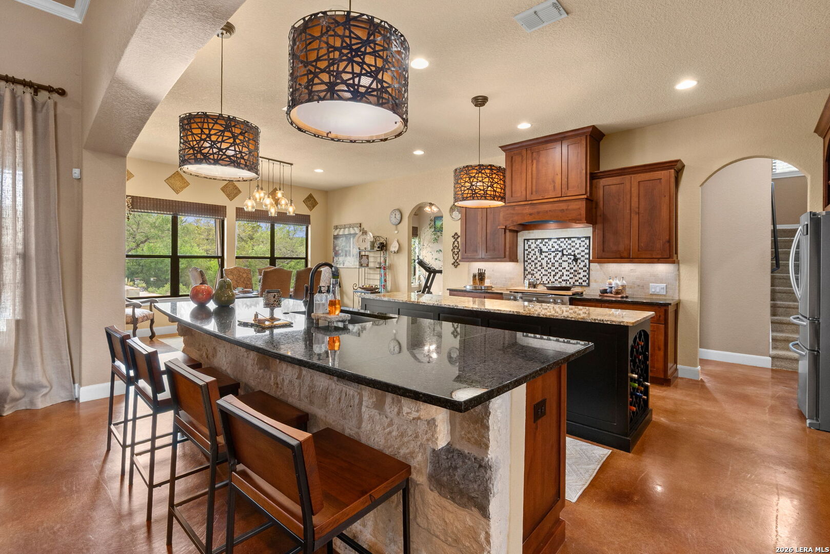 17203 Clovis