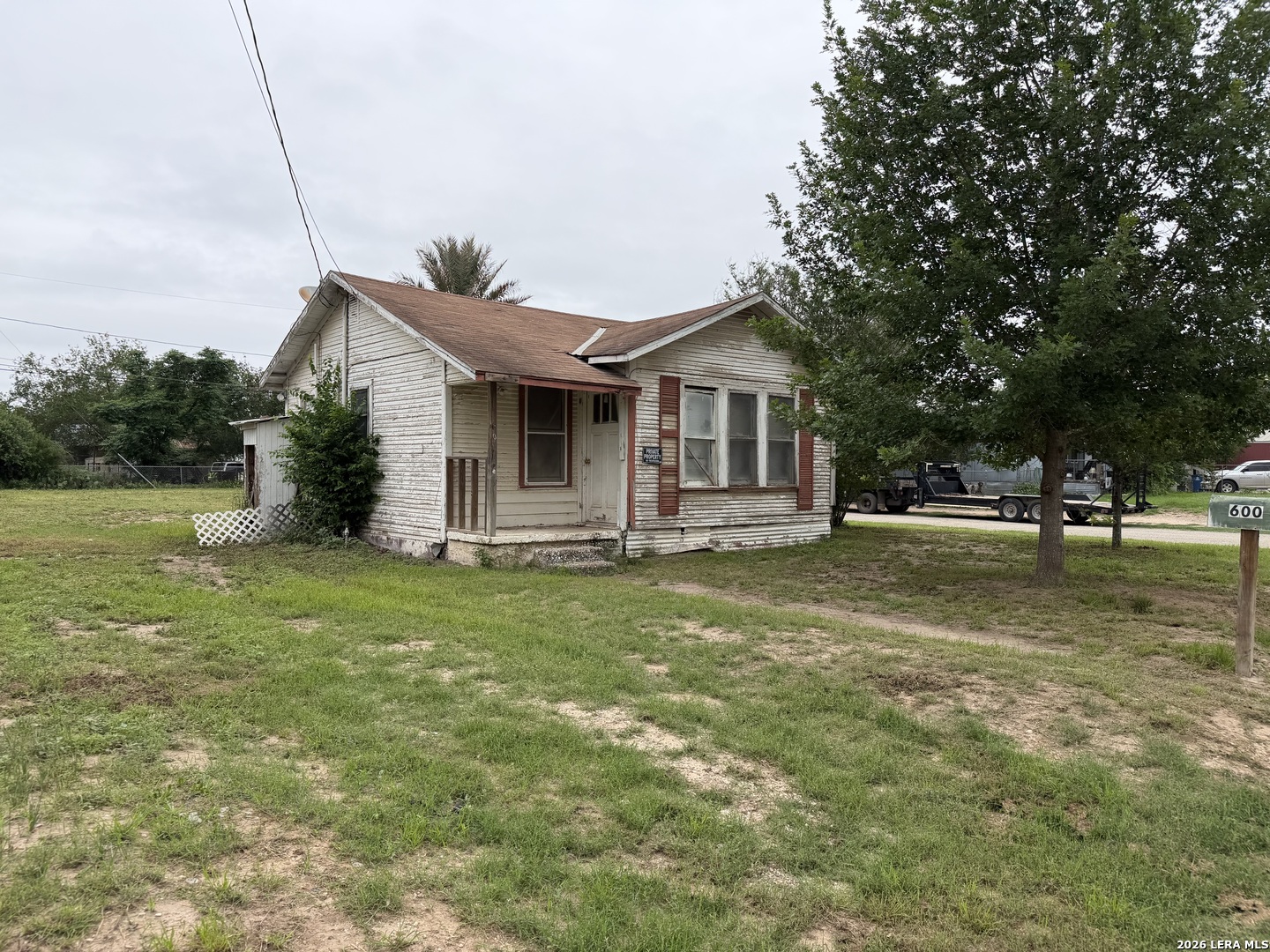 600 CROUCH AVE