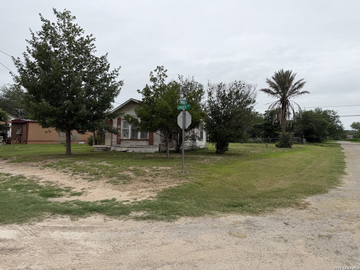 600 CROUCH AVE
