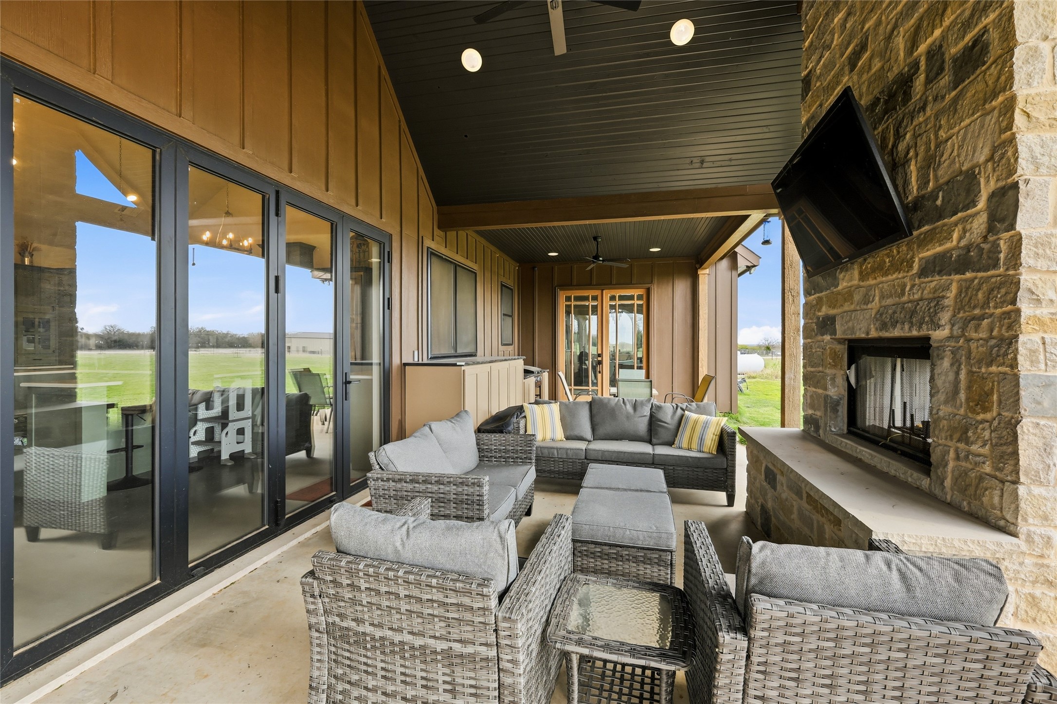 3988 Lake Valley Road