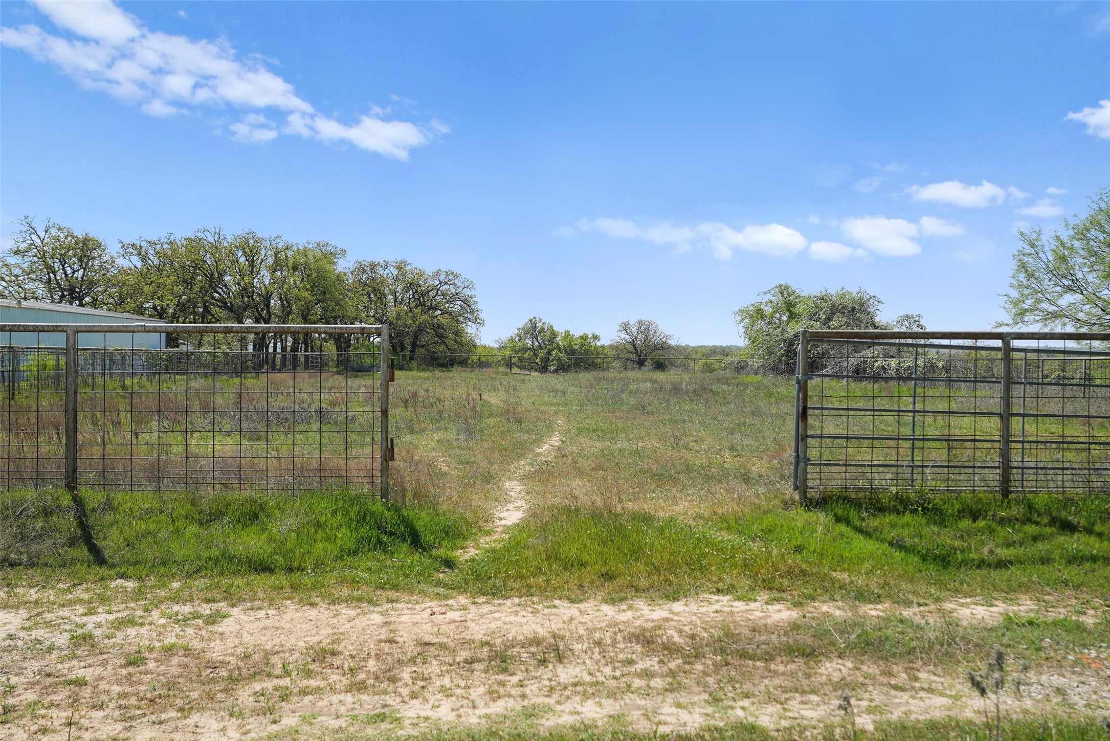 2202 County Road 3657