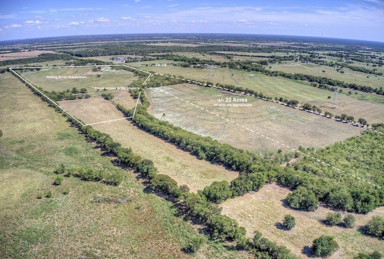 22 Acres FM 118