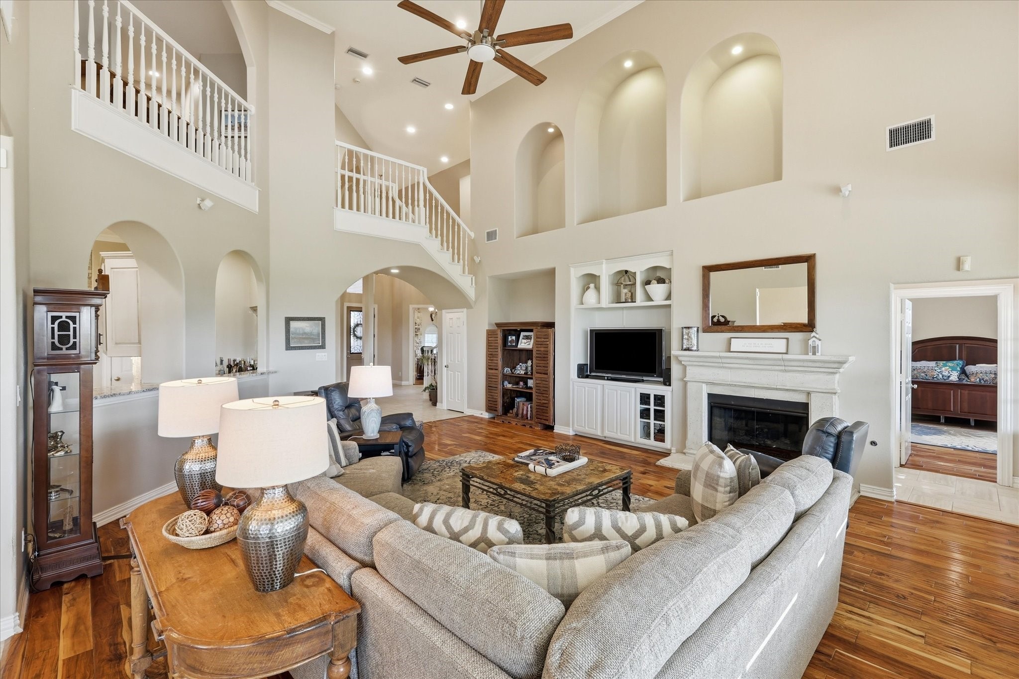1613 Schober Road