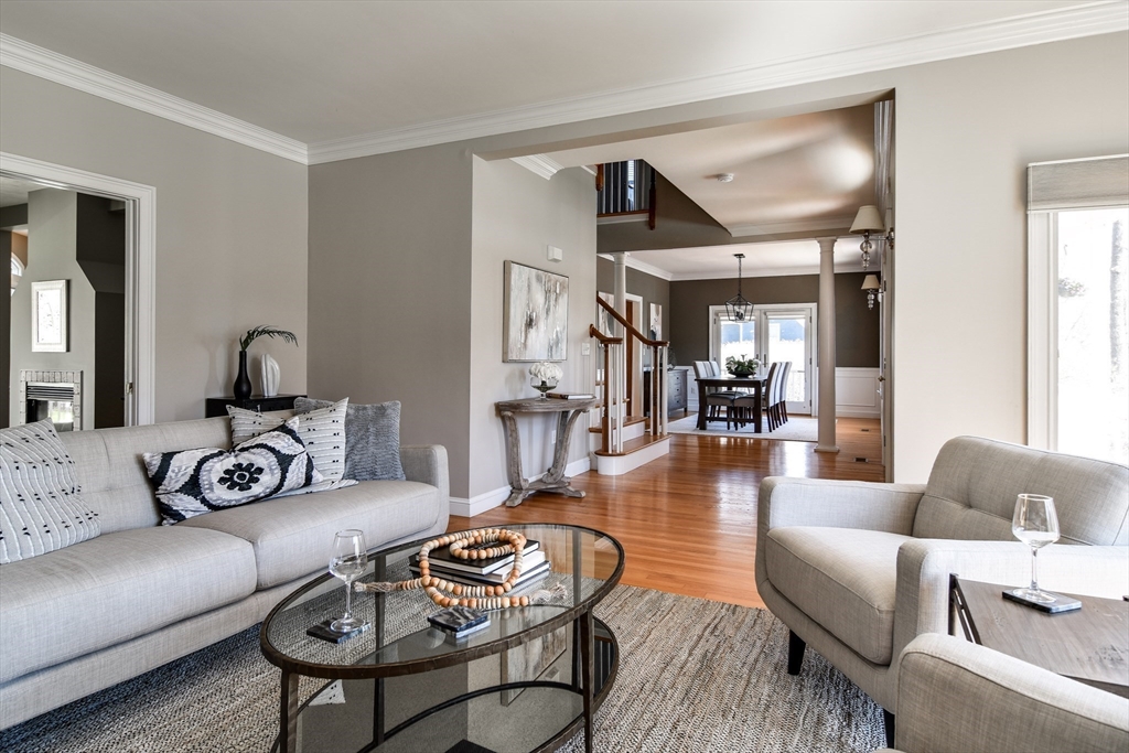 4 Algonquian Dr