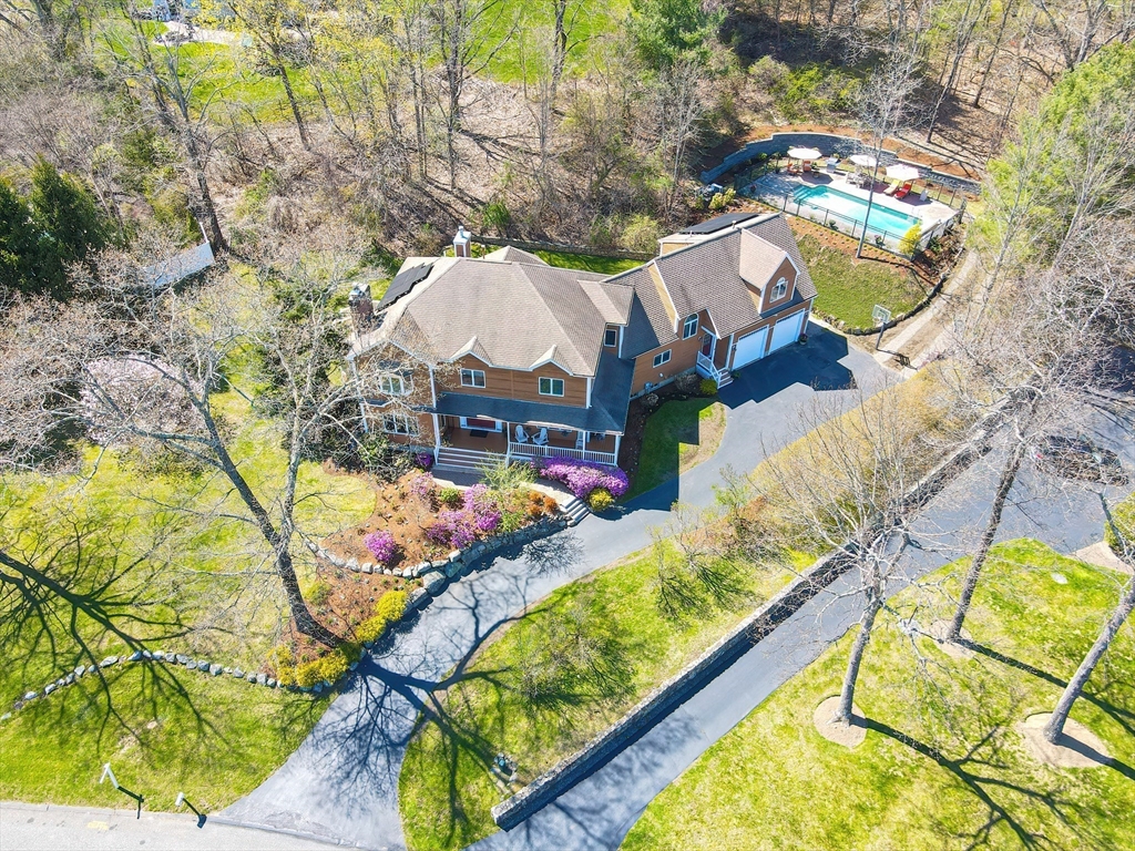 4 Algonquian Dr