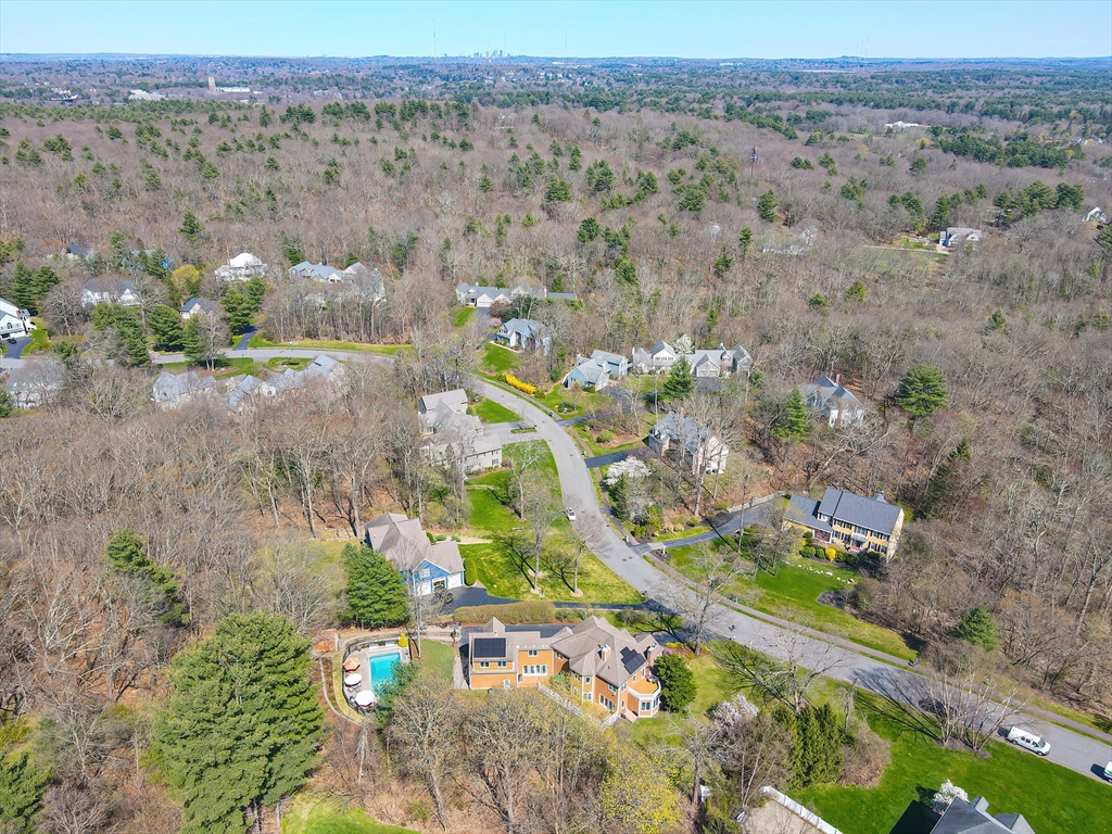 4 Algonquian Dr