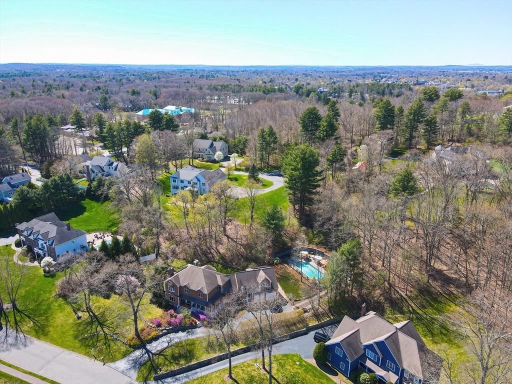 4 Algonquian Dr