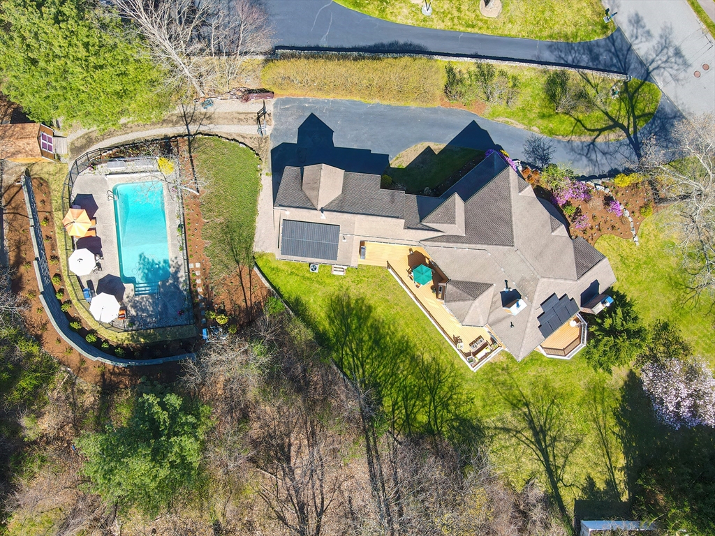 4 Algonquian Dr