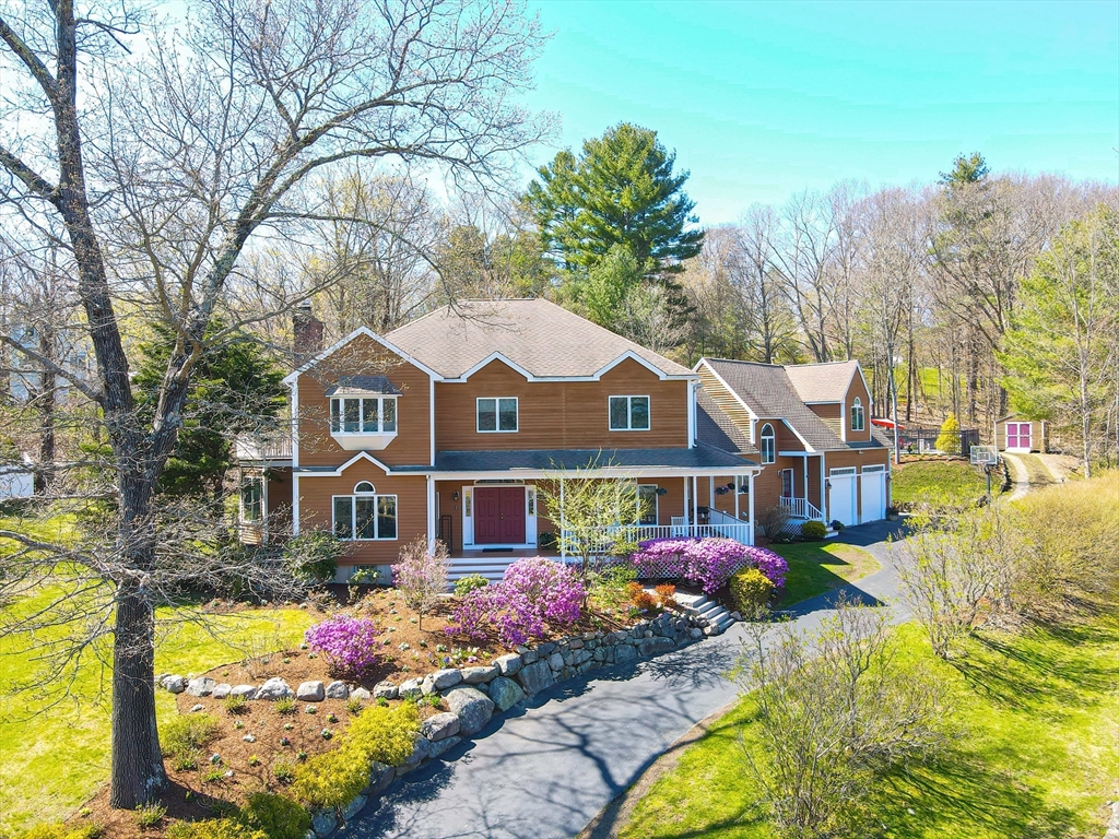 4 Algonquian Dr
