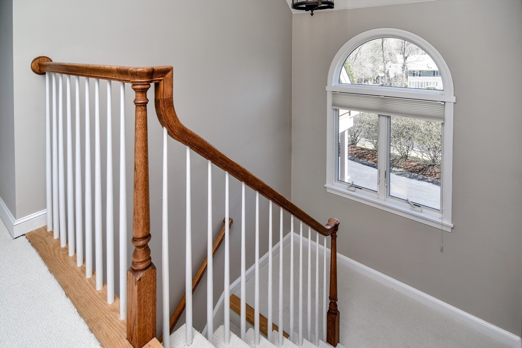 4 Algonquian Dr