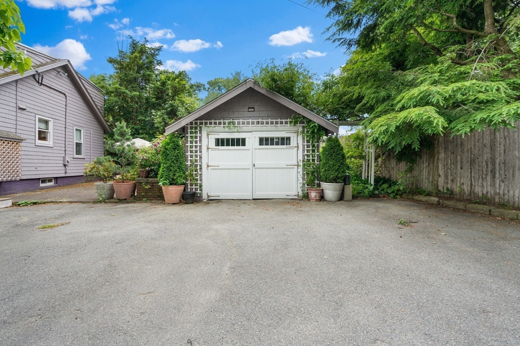 19 Shawmut Ave. Ext.