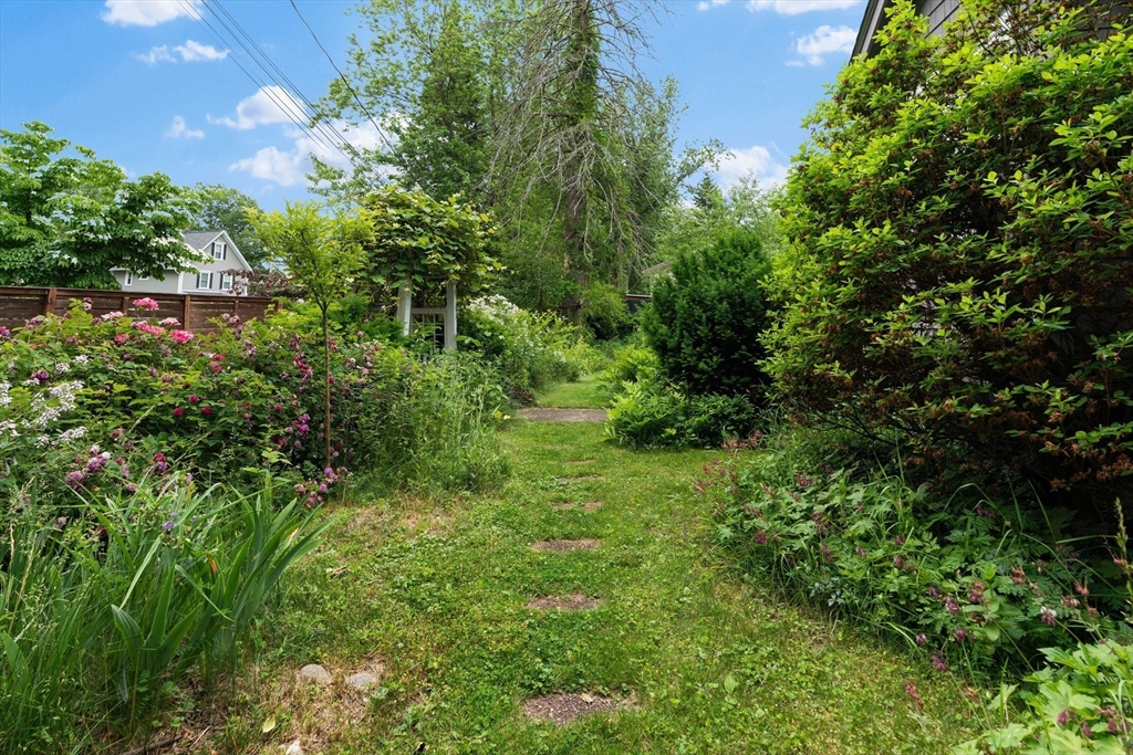 19 Shawmut Ave. Ext.