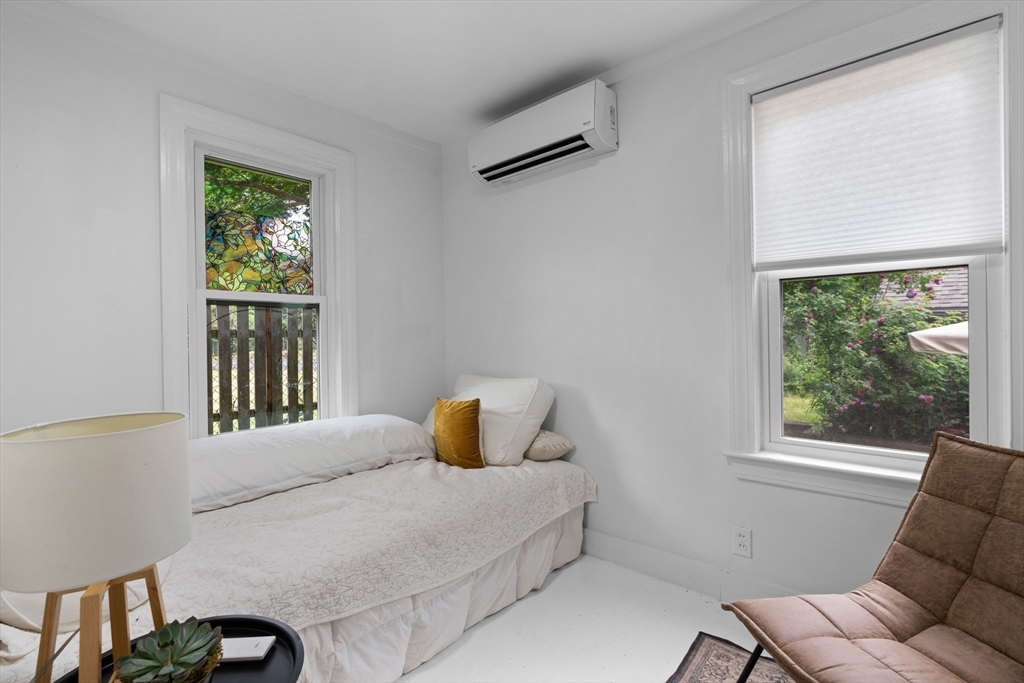 19 Shawmut Ave. Ext.