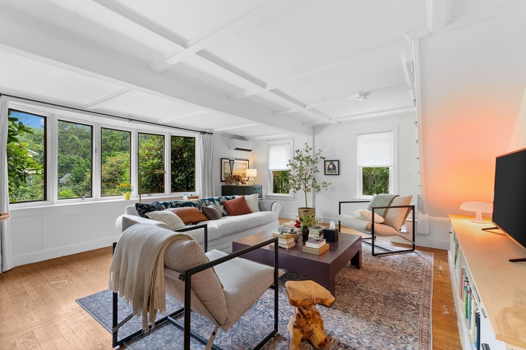 19 Shawmut Ave. Ext.