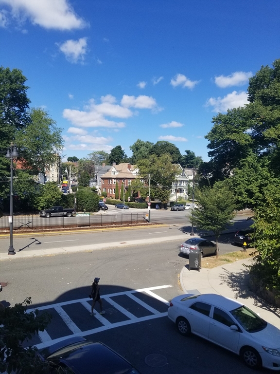 5 Braemore Road # 7