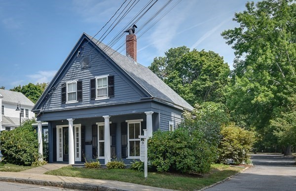 4 Pleasant St South