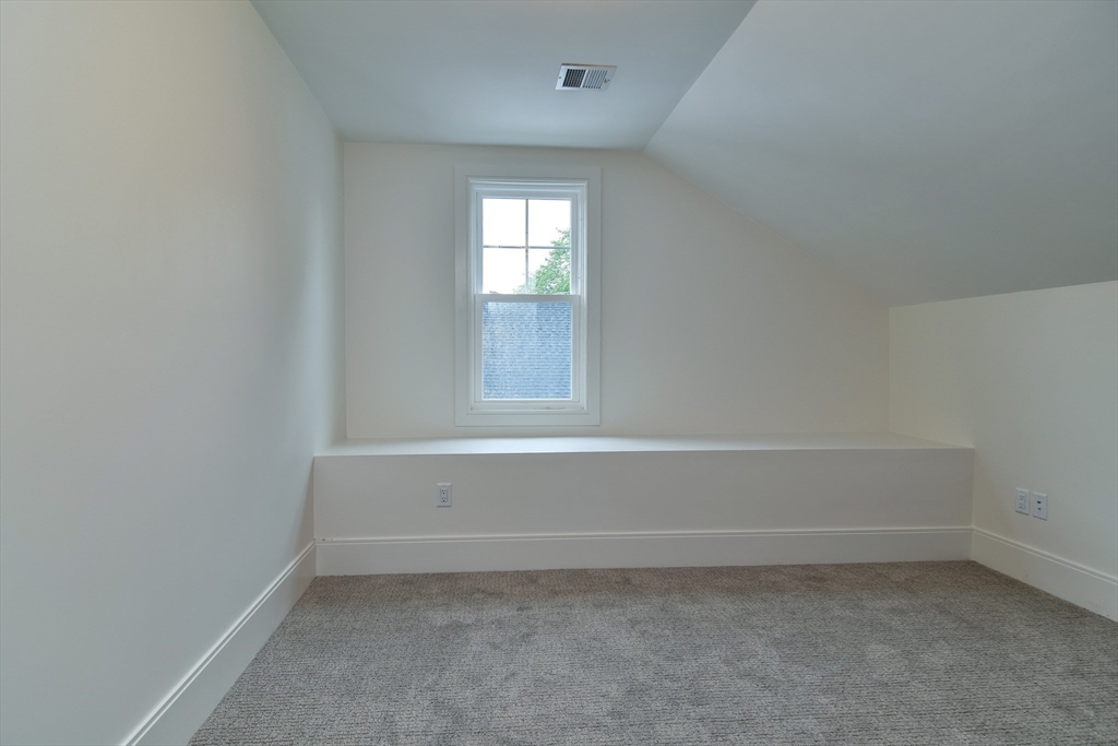 20 Walcott St