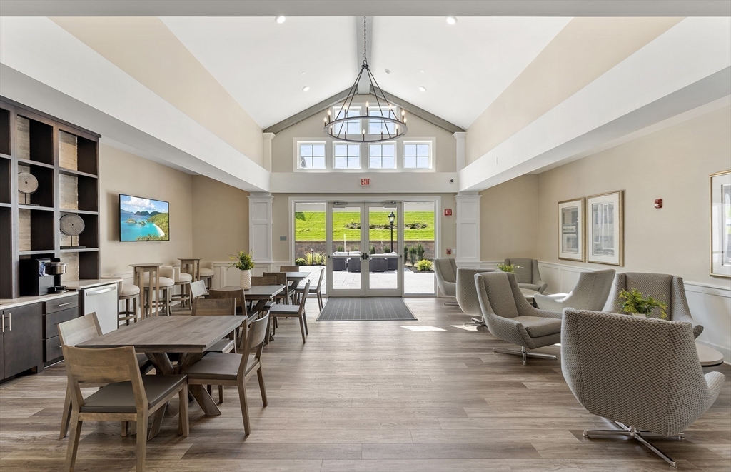 2 Codman Way # 404, Westborough Unit: 404