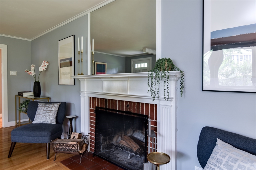 76 Pleasant St South