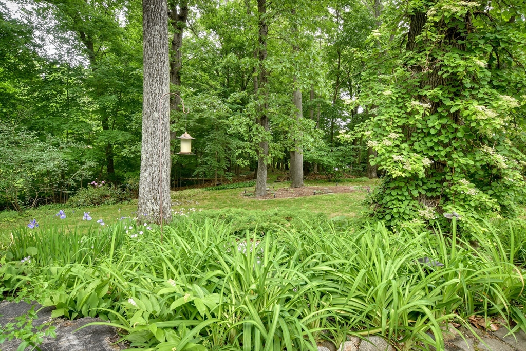 76 Pleasant St South