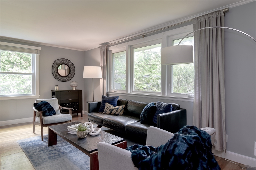 76 Pleasant St South