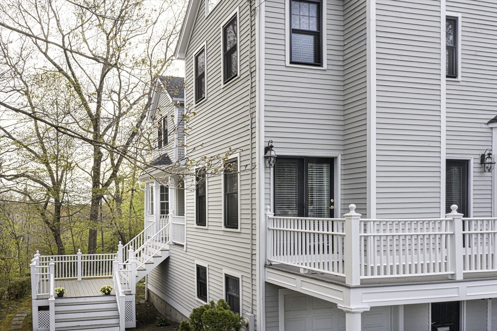 106 Danforth St