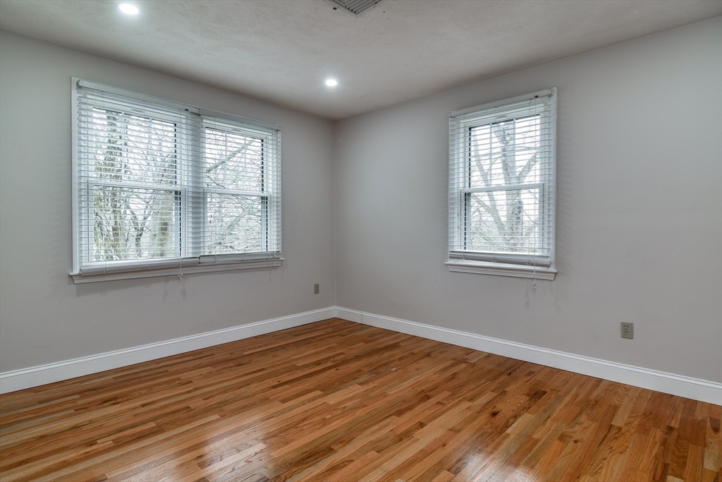 106 Danforth St