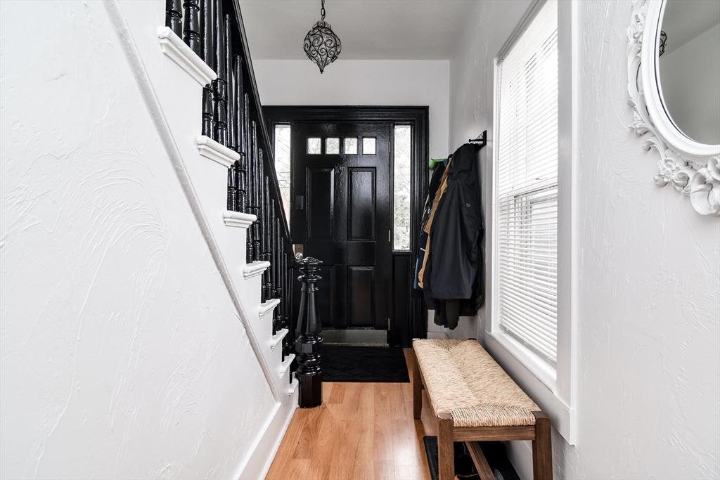10 Forest Ave