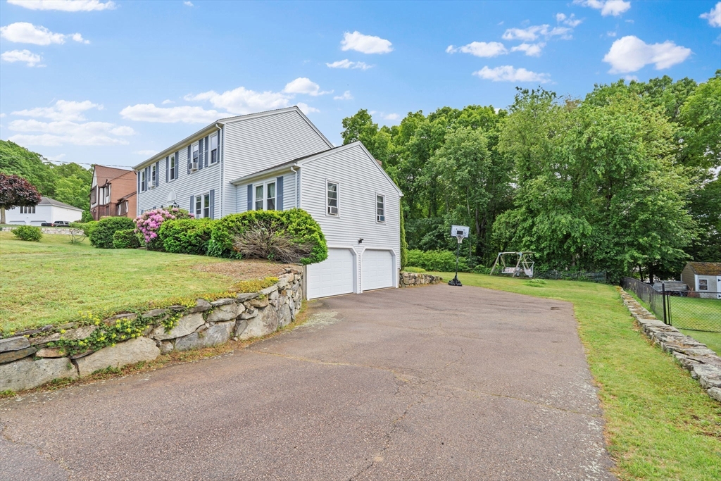 6 Bear Hill Rd.