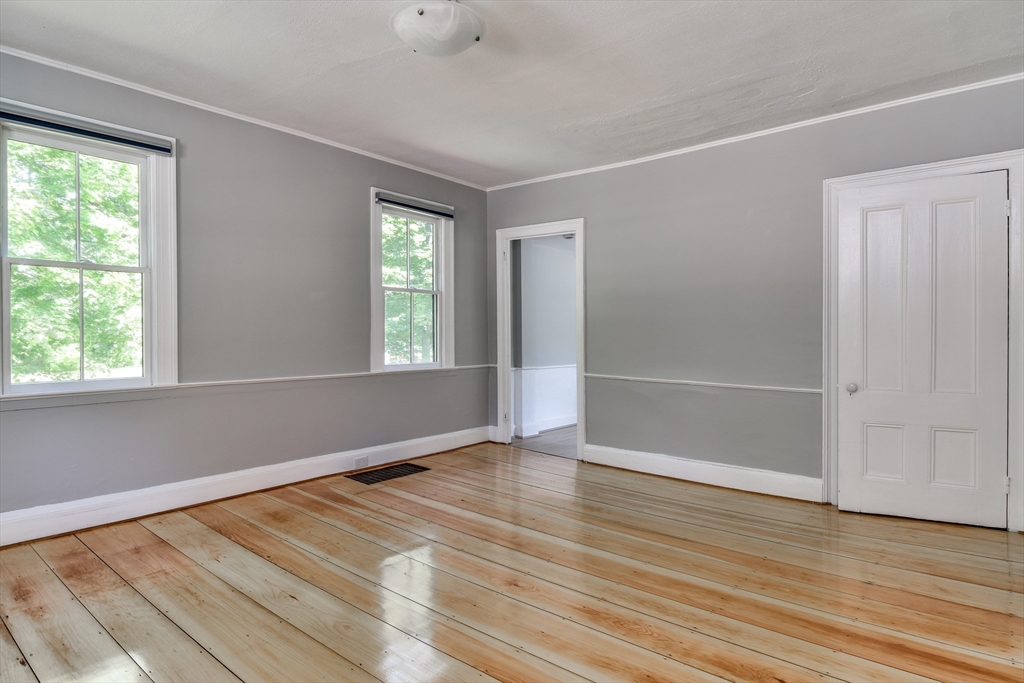 16 Pleasant Street South