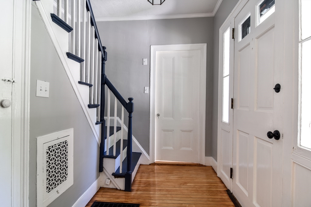 16 Pleasant Street South
