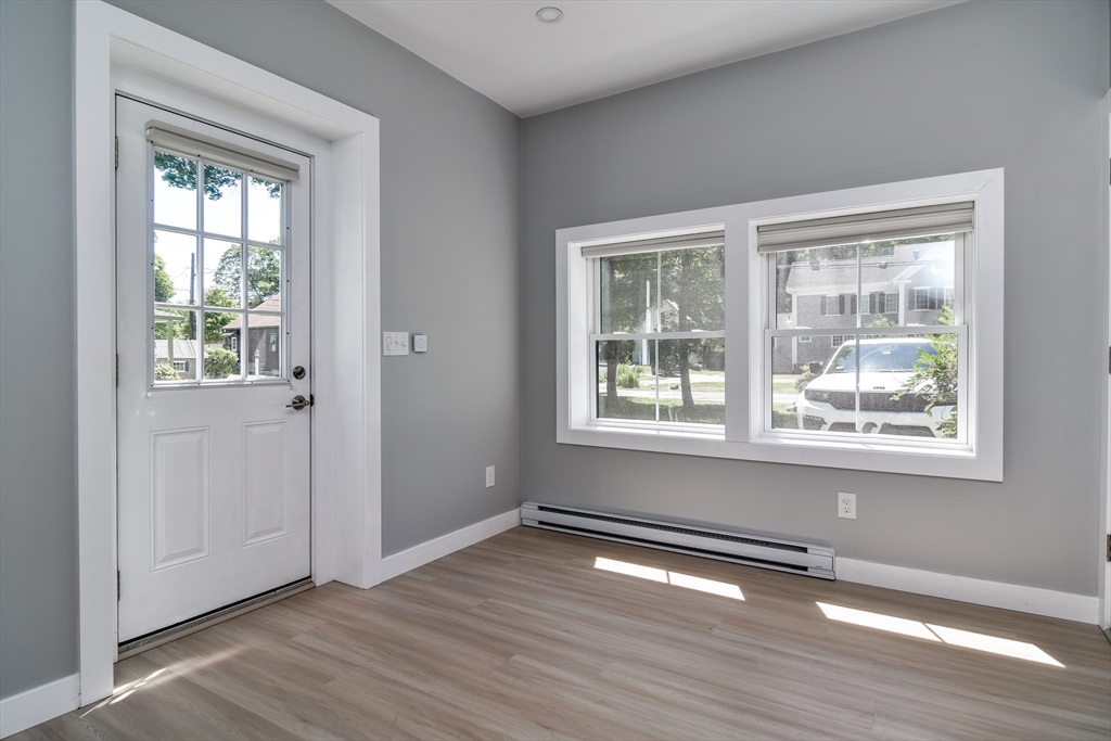 16 Pleasant Street South