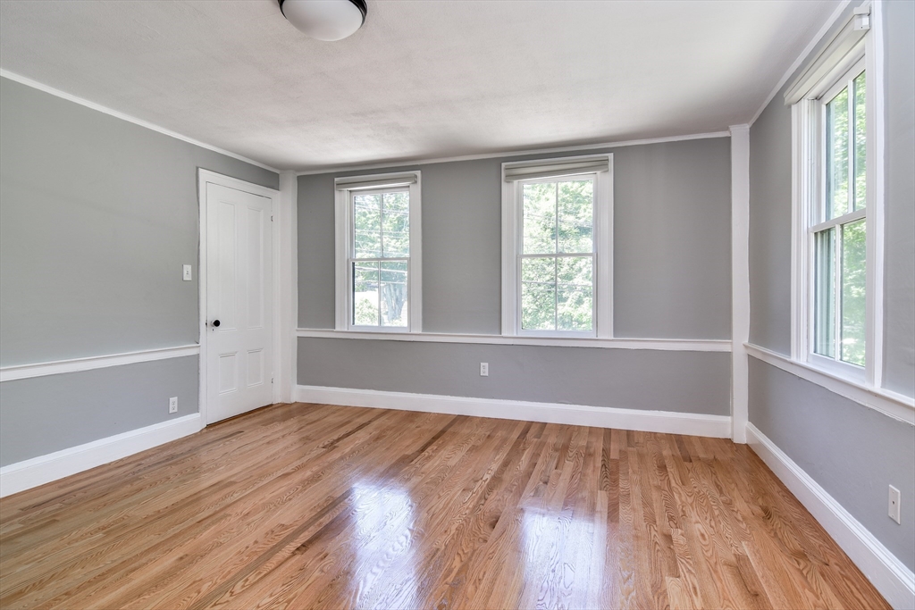 16 Pleasant Street South