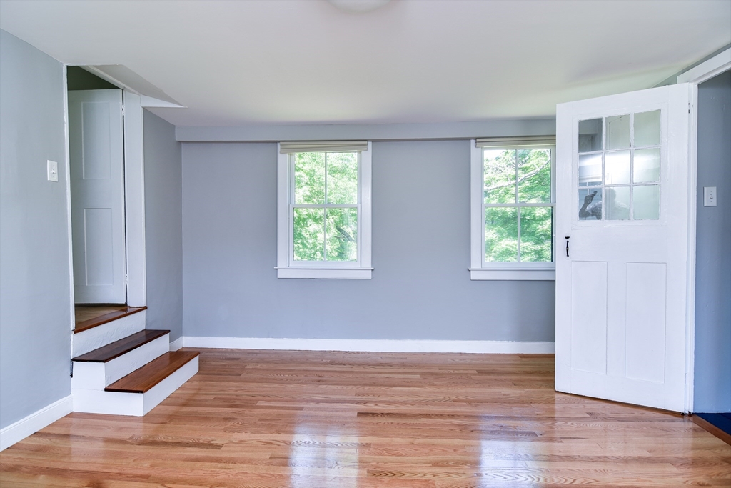 16 Pleasant Street South