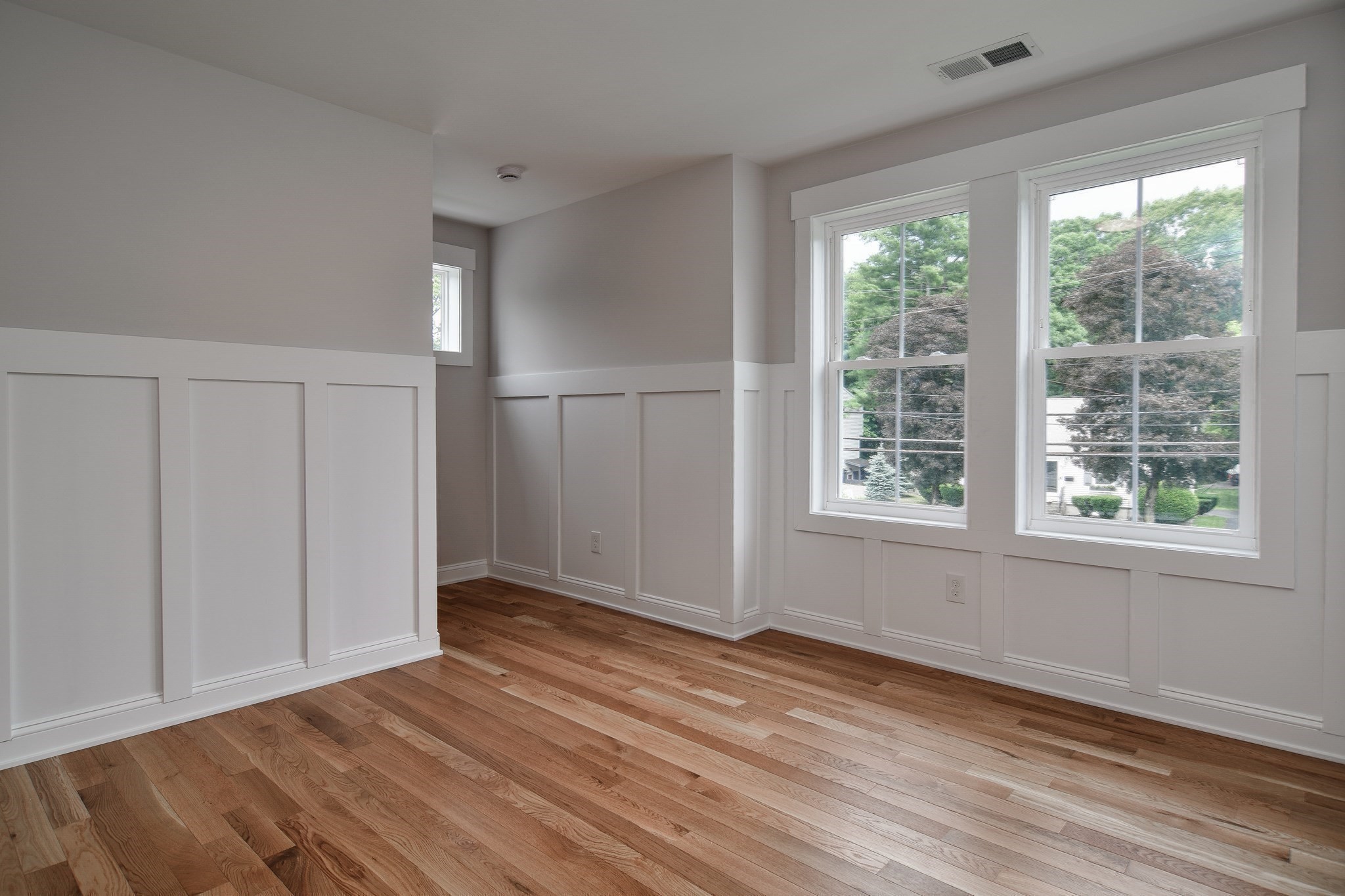 98 W Central St