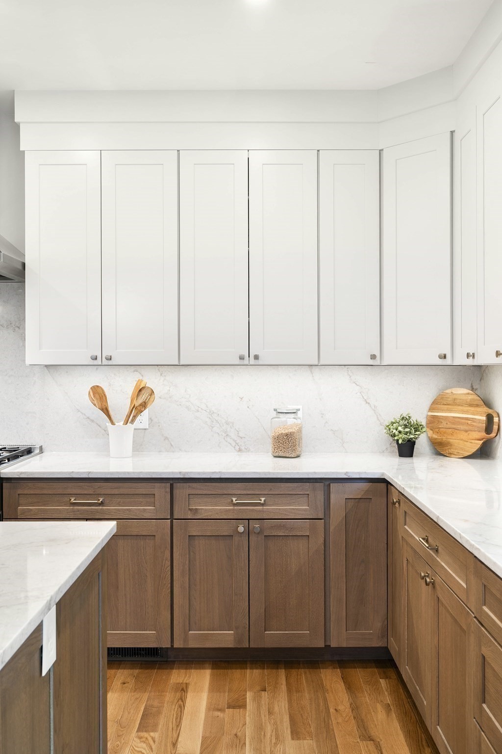 98 W Central St