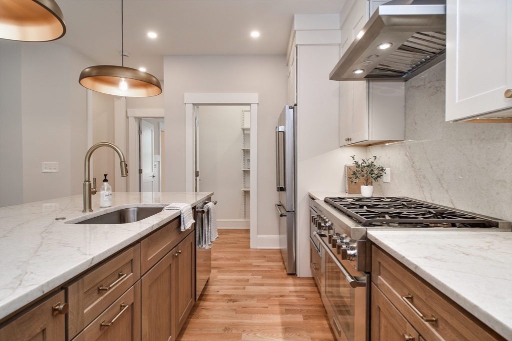 98 W Central St
