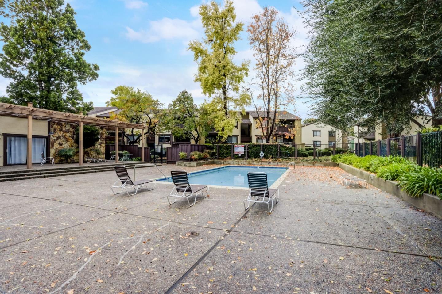 765 San Antonio RD 86