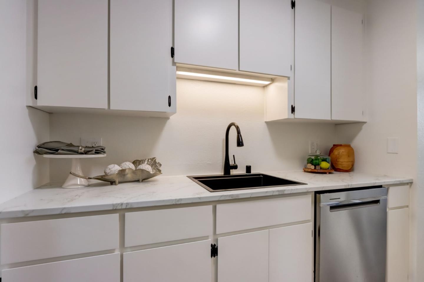 765 San Antonio RD 86