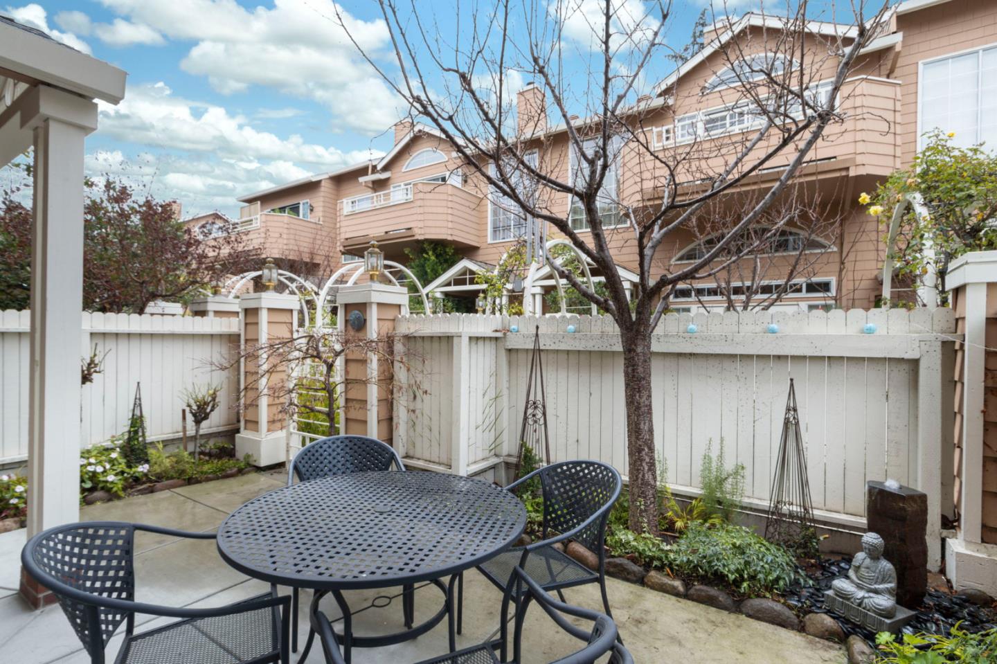 444 San Antonio RD 6A