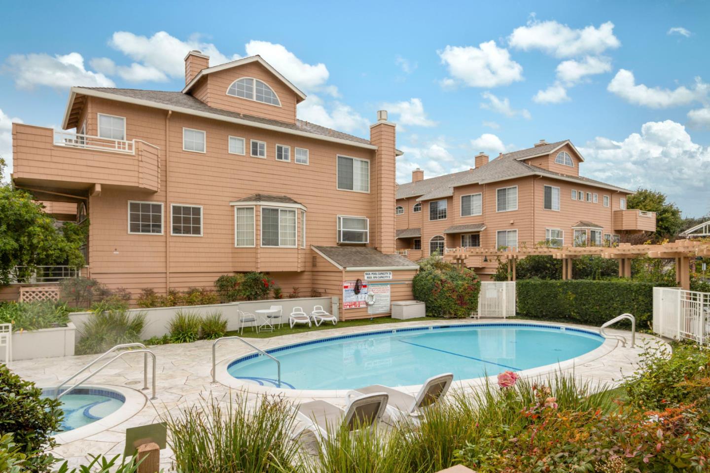 444 San Antonio RD 6A