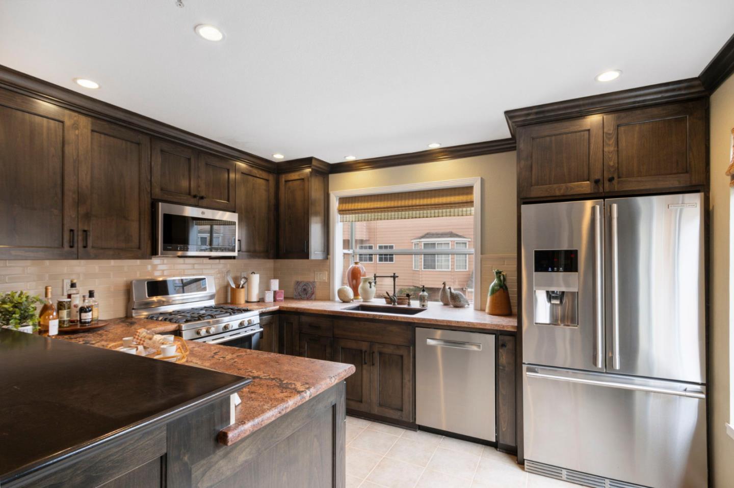 444 San Antonio RD 6A