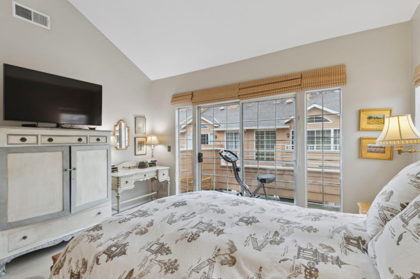 444 San Antonio RD 6A