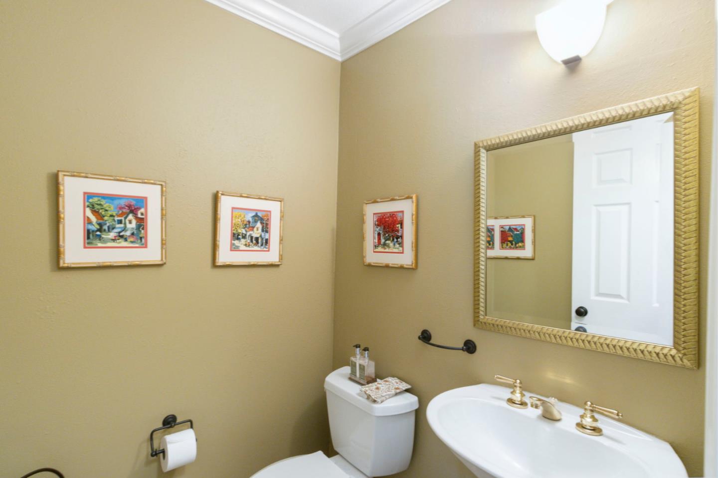 444 San Antonio RD 6A