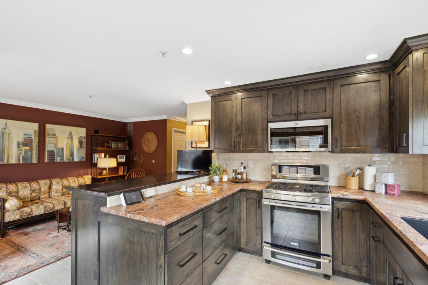 444 San Antonio RD 6A