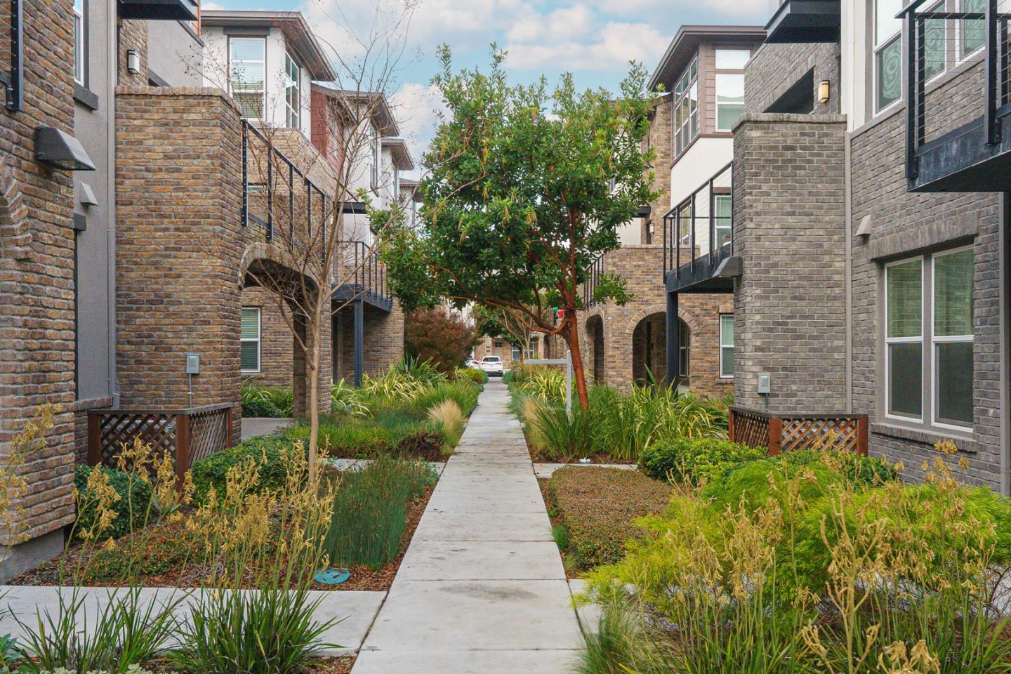 555 San Martin TER 4