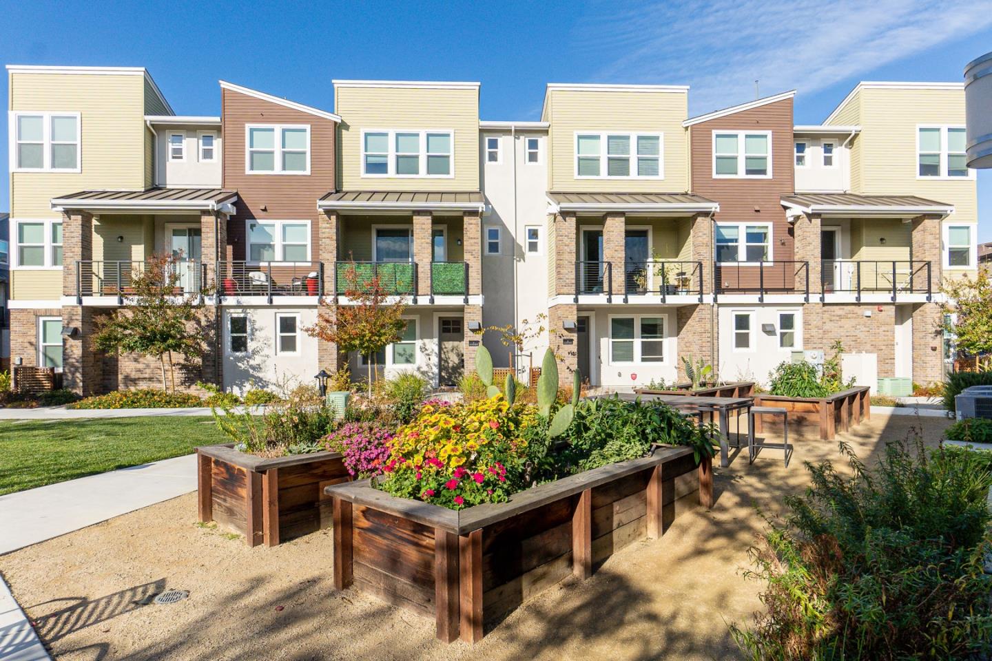 555 San Martin TER 4