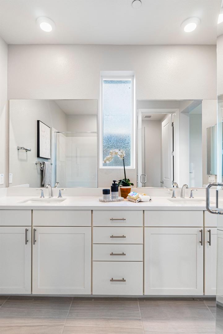 555 San Martin TER 4