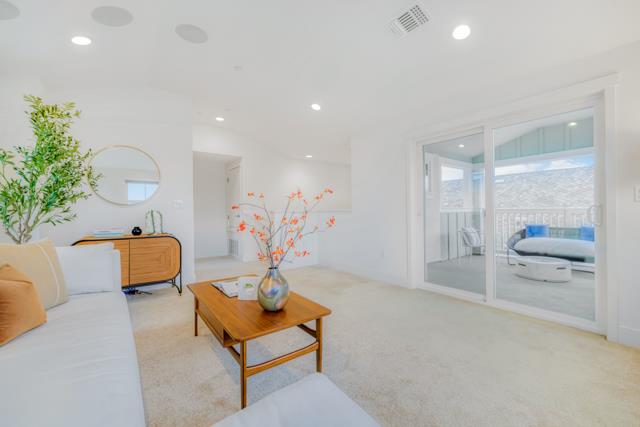 8316 Blue Anchor Way